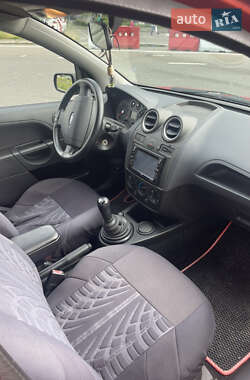 Хэтчбек Ford Fiesta 2008 в 
