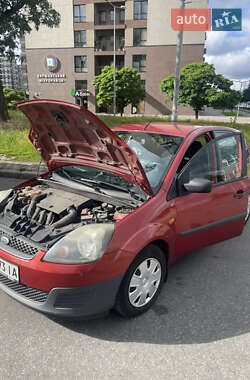 Хэтчбек Ford Fiesta 2008 в 