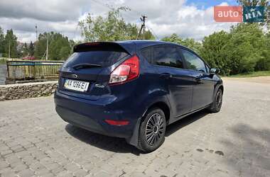 Хэтчбек Ford Fiesta 2013 в Шумске