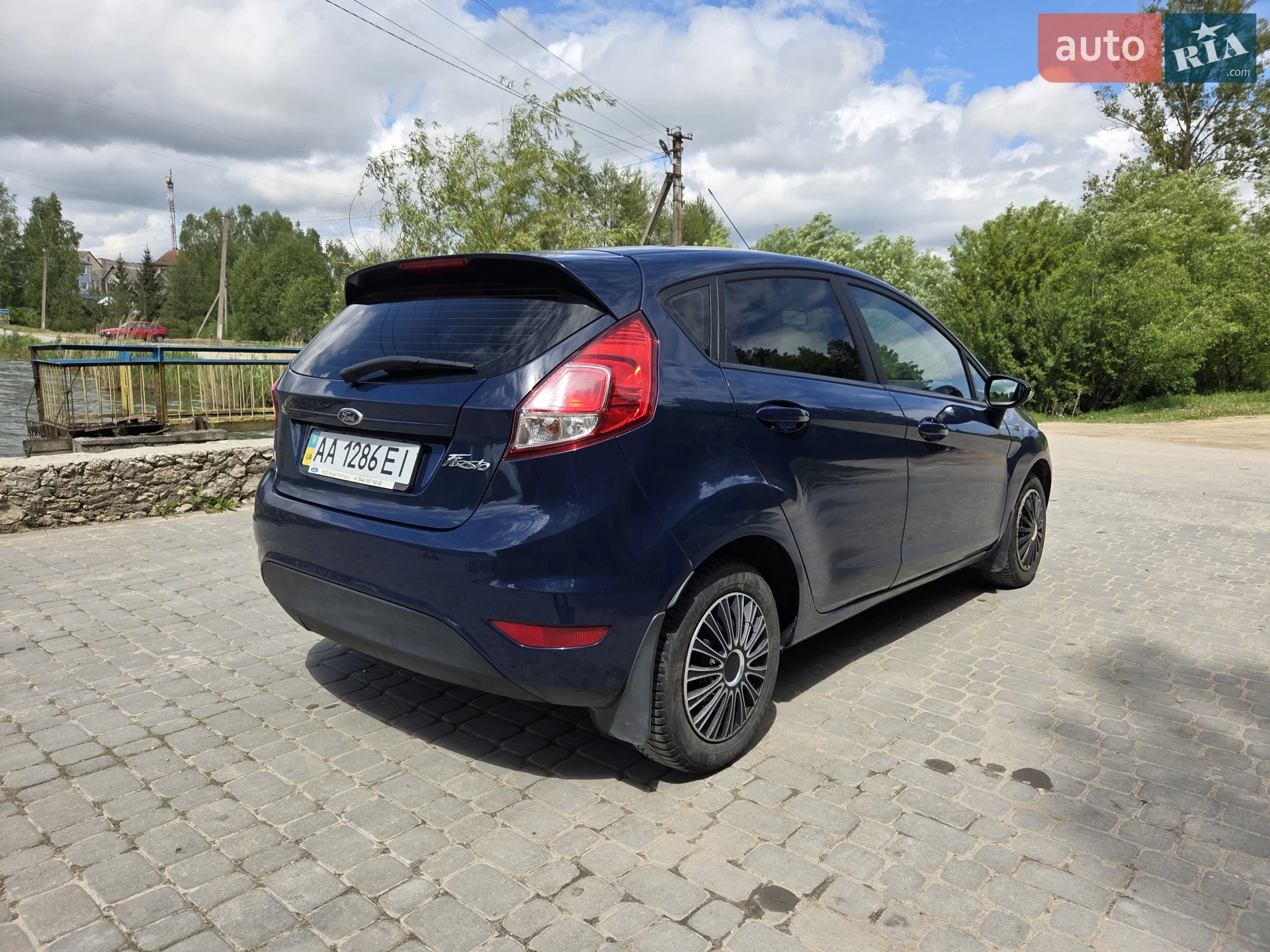 2013 Ford Fiesta - мініатюра 3