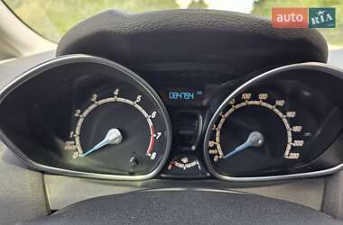 Хэтчбек Ford Fiesta 2013 в Шумске