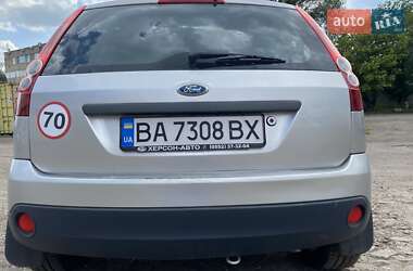 Хэтчбек Ford Fiesta 2008 в 