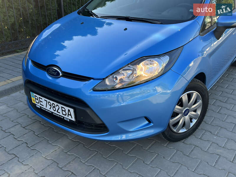 Хэтчбек Ford Fiesta 2012 в Одессе