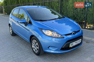 Хэтчбек Ford Fiesta 2012 в 