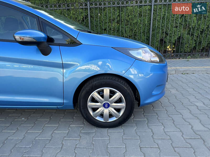 Хэтчбек Ford Fiesta 2012 в Одессе