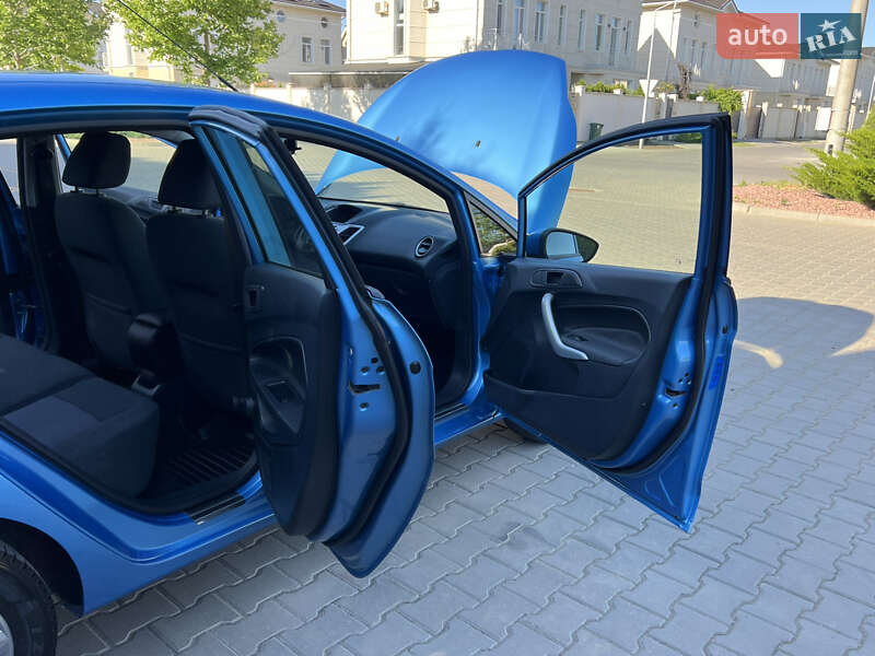 Хэтчбек Ford Fiesta 2012 в Одессе
