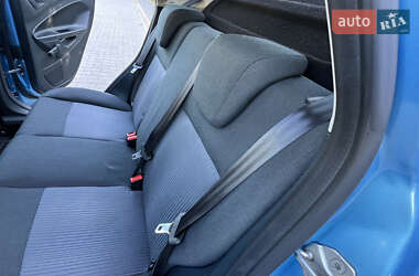 Хэтчбек Ford Fiesta 2012 в 