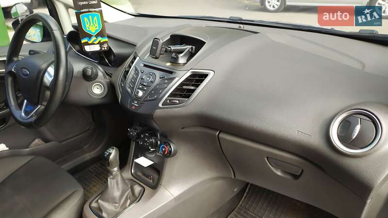 Хэтчбек Ford Fiesta 2016 в Харькове