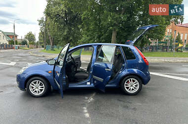 Хэтчбек Ford Fiesta 2007 в 