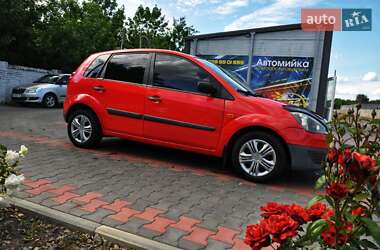 Хэтчбек Ford Fiesta 2007 в 