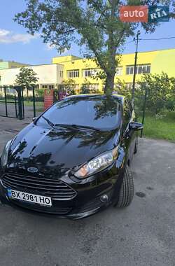 Хетчбек Ford Fiesta 2016 в Києві