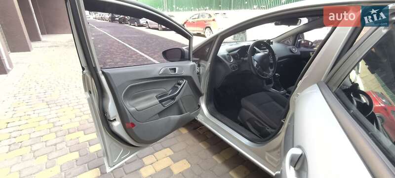 Хэтчбек Ford Fiesta 2012 в Виннице