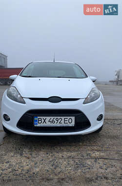 Хэтчбек Ford Fiesta 2009 в 