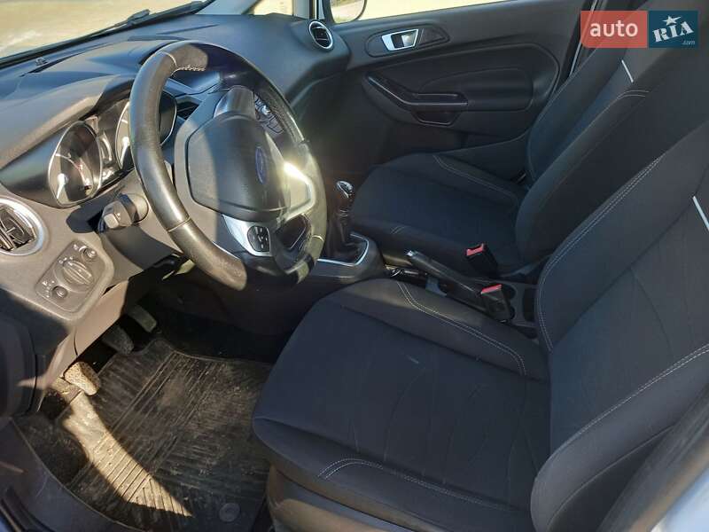 Хэтчбек Ford Fiesta 2013 в Броварах