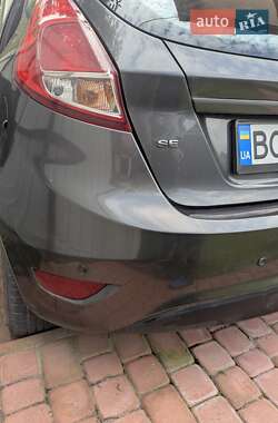 Хэтчбек Ford Fiesta 2018 в 
