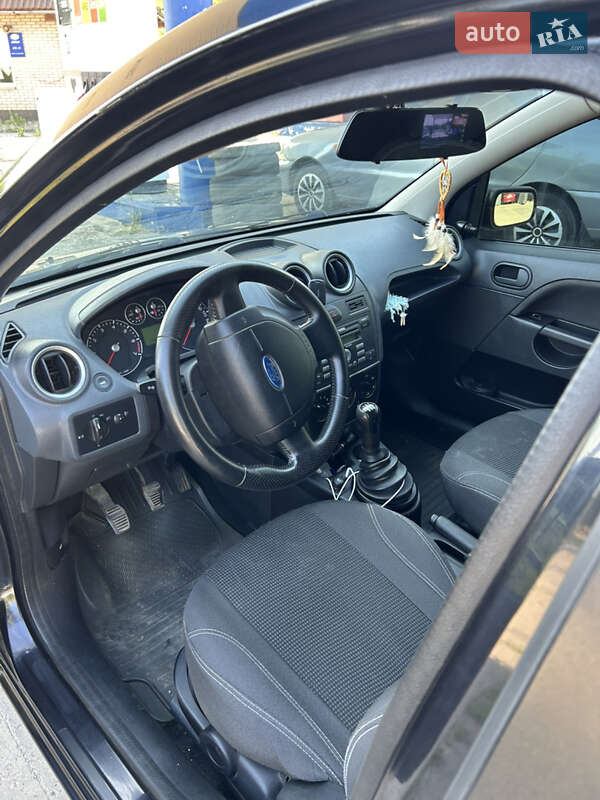 Хэтчбек Ford Fiesta 2008 в Измаиле фото 11 Хэтчбек Ford Fiesta 2008 в Измаиле