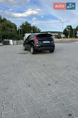 Хэтчбек Ford Fiesta 2008 в 