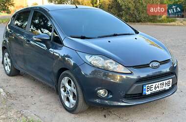 Хэтчбек Ford Fiesta 2011 в Снигиревке