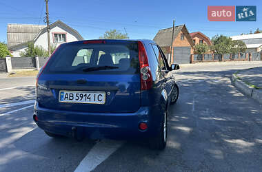 Хэтчбек Ford Fiesta 2007 в 