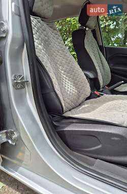Седан Ford Fiesta 2018 в 