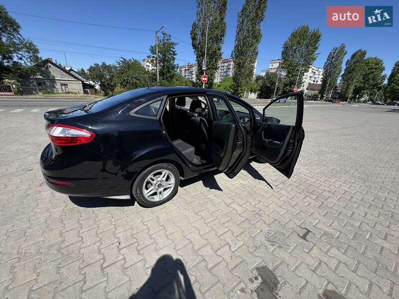 Седан Ford Fiesta 2019 в Хмельницком