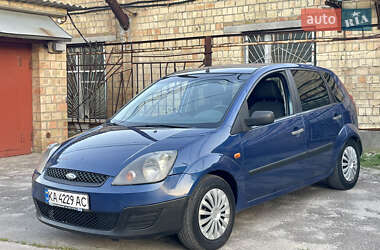Хэтчбек Ford Fiesta 2006 в Киеве