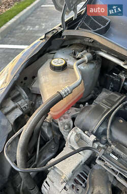 Хэтчбек Ford Fiesta 2011 в 