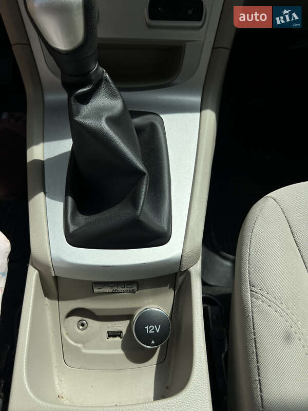 Хэтчбек Ford Fiesta 2015 в Хмельницком