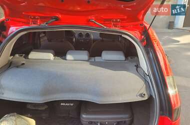Хэтчбек Ford Fiesta 2003 в 