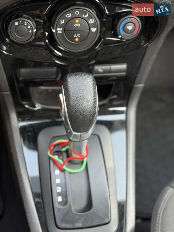 Хэтчбек Ford Fiesta 2017 в Запорожье фото 16 Хэтчбек Ford Fiesta 2017 в Запорожье