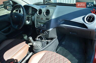 Хэтчбек Ford Fiesta 2008 в 