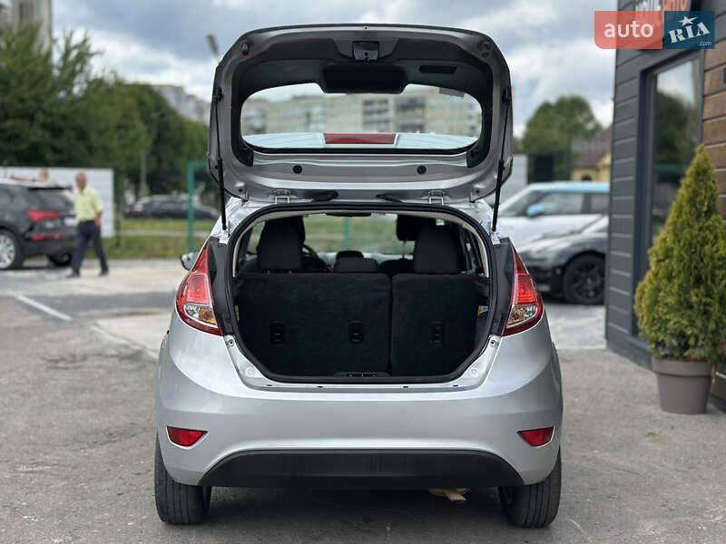 Седан Ford Fiesta 2019 в Шептицькому