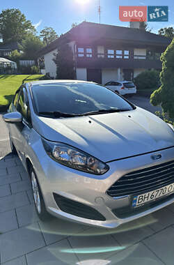 Хетчбек Ford Fiesta 2013 в 