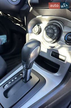 Хетчбек Ford Fiesta 2013 в 