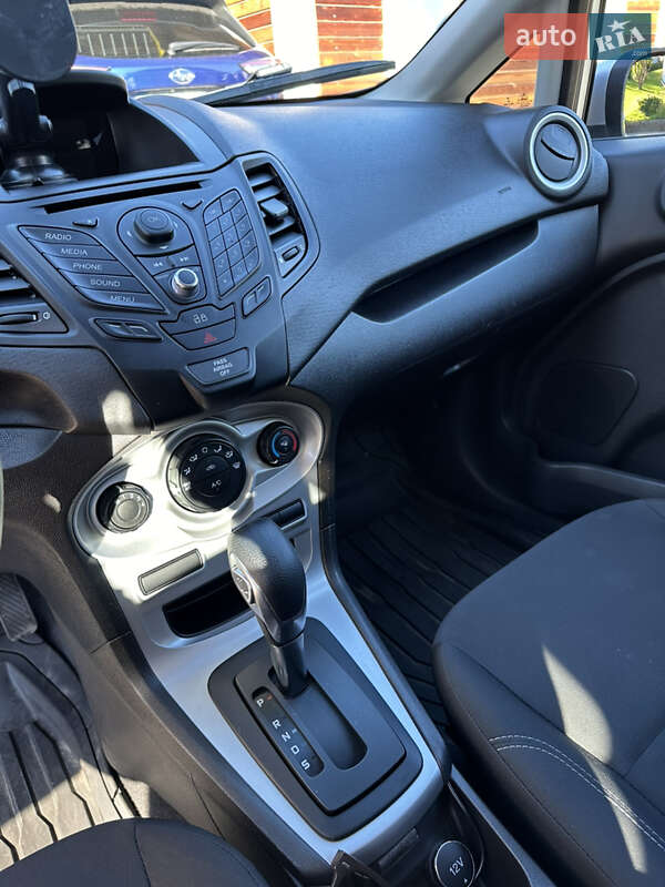 Хэтчбек Ford Fiesta 2013 в Николаеве