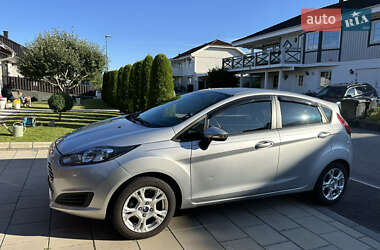 Хетчбек Ford Fiesta 2013 в 