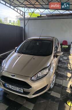 Хэтчбек Ford Fiesta 2017 в 