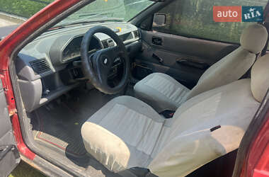 Хэтчбек Ford Fiesta 1989 в 