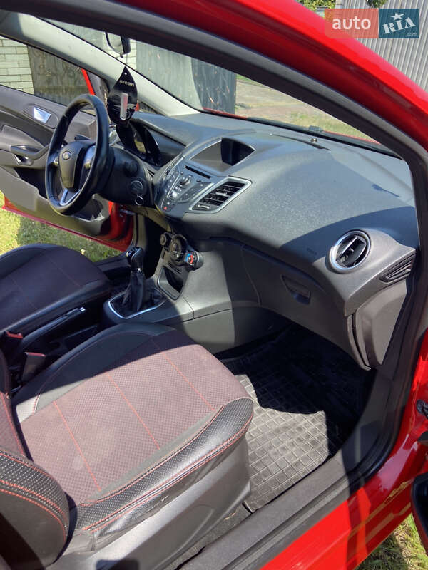 Хэтчбек Ford Fiesta 2013 в Тернополе