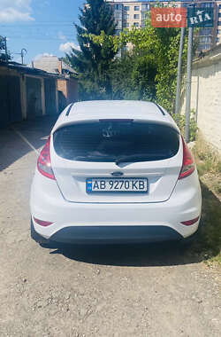 Хэтчбек Ford Fiesta 2012 в 