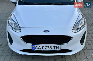 Хэтчбек Ford Fiesta 2018 в 