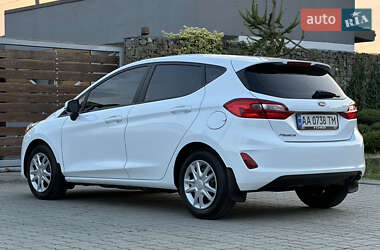 Хэтчбек Ford Fiesta 2018 в 