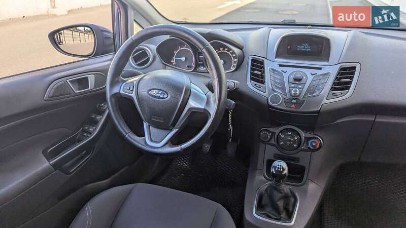 Хэтчбек Ford Fiesta 2013 в Киеве
