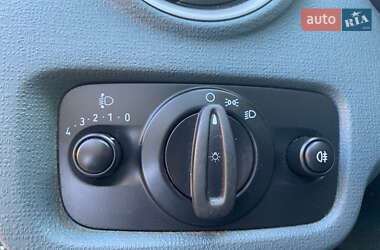 Хэтчбек Ford Fiesta 2010 в 