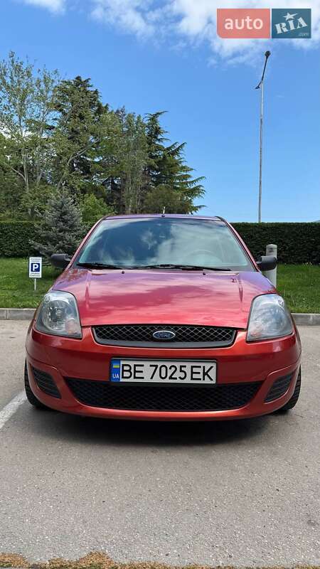 Хэтчбек Ford Fiesta 2006 в Николаеве