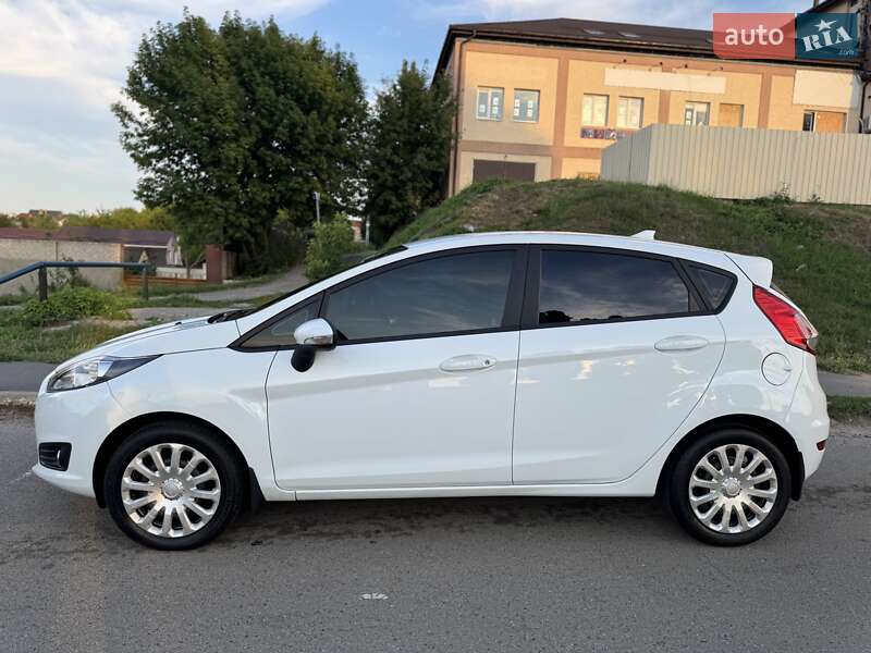 Хэтчбек Ford Fiesta 2016 в Харькове