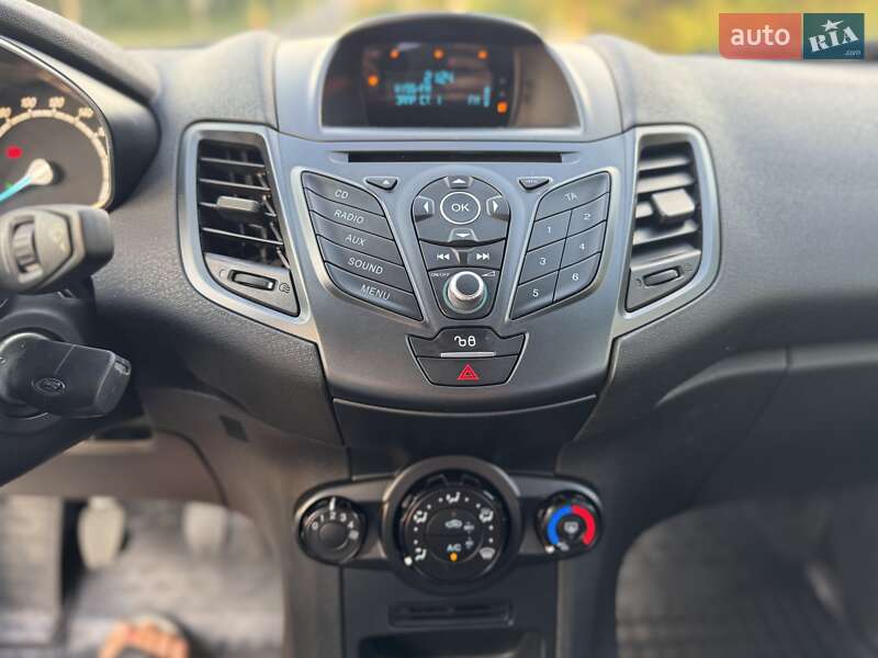 Хэтчбек Ford Fiesta 2016 в Харькове