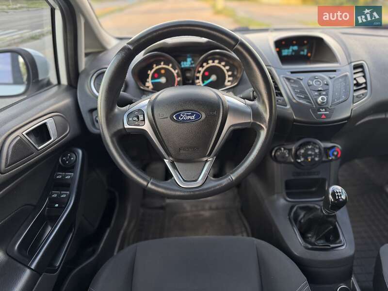 Хэтчбек Ford Fiesta 2016 в Харькове