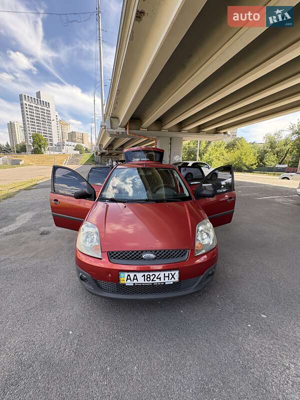 Хэтчбек Ford Fiesta 2008 в Киеве фото 18 Хэтчбек Ford Fiesta 2008 в Киеве