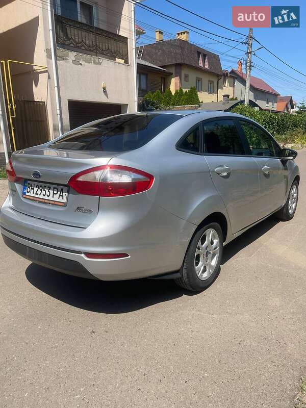 Седан Ford Fiesta 2014 в Одессе